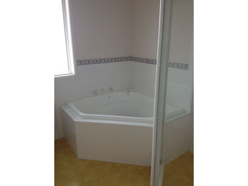 15 Sophie Pl, Glenwood NSW 2768