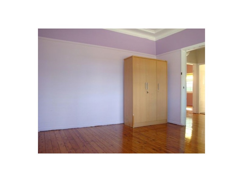 18 Peggy Street, Mays Hill NSW 2145