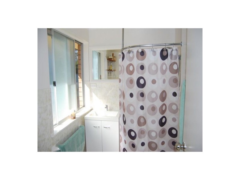 11 Talbingo Crescent, Lake Albert NSW 2650