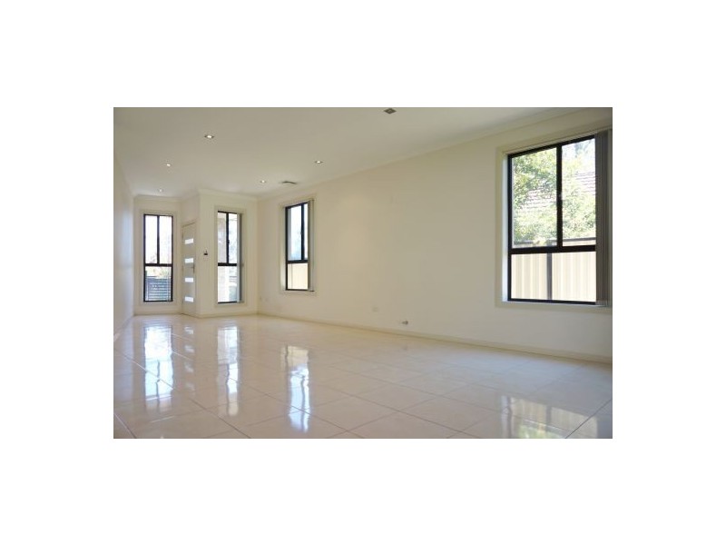 17 Booth Street, Westmead NSW 2145