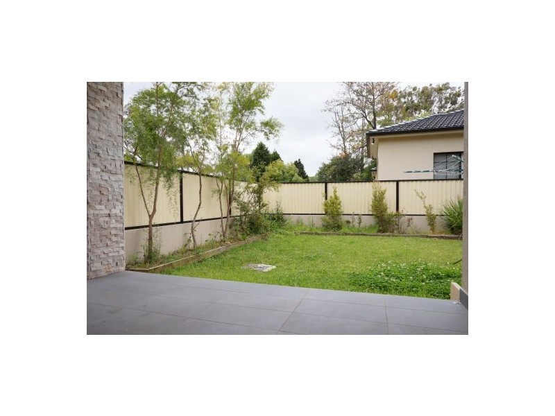 17 Booth Street, Westmead NSW 2145