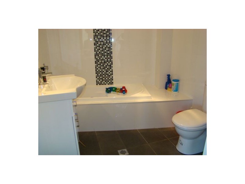 17 Booth Street, Westmead NSW 2145