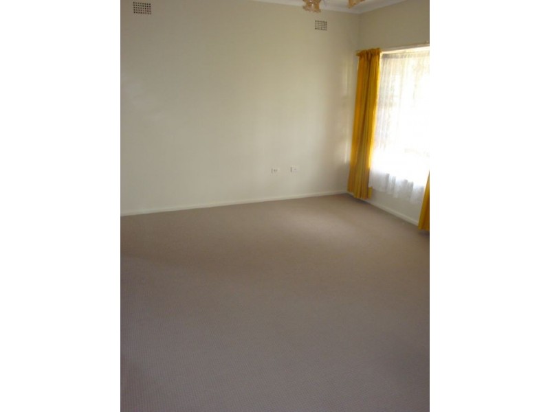 5 Kooba St, Merrylands NSW 2160