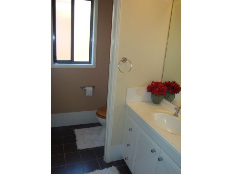 21 Blackwattle Cct, Northmead NSW 2152