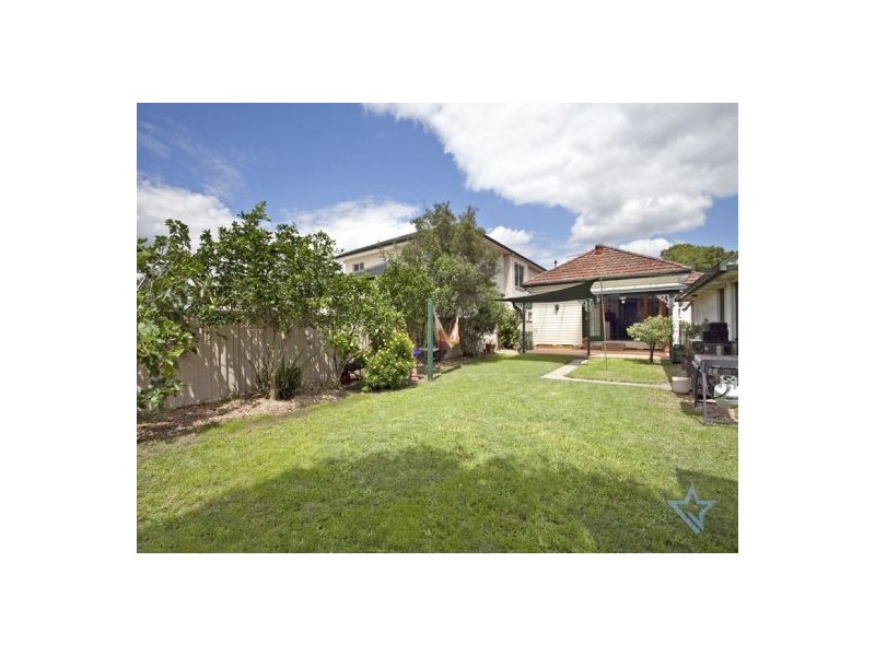25 Moxhams Road, Northmead NSW 2152