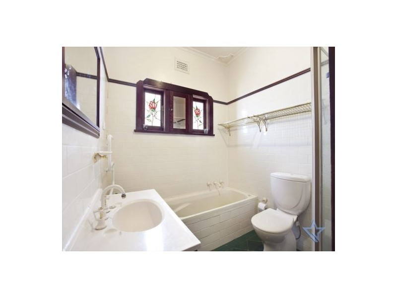 25 Moxhams Road, Northmead NSW 2152