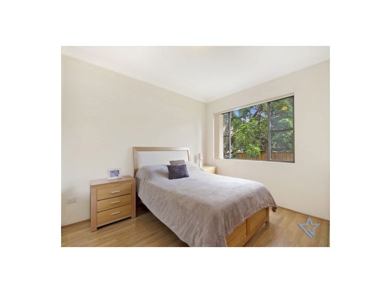 8/104-106 Railway Street, Granville NSW 2142