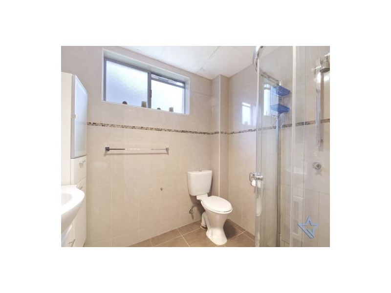 8/104-106 Railway Street, Granville NSW 2142