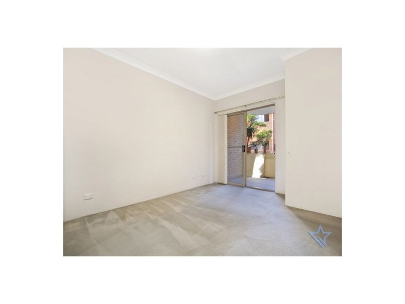 2/14 New Street, North Parramatta NSW 2151
