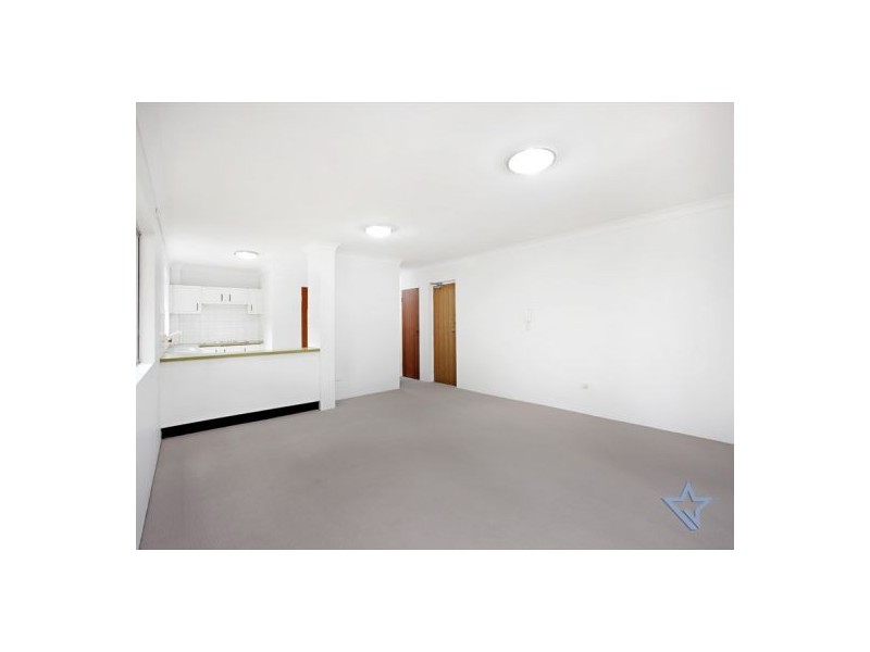 10/7-9 Queens Road, Westmead NSW 2145