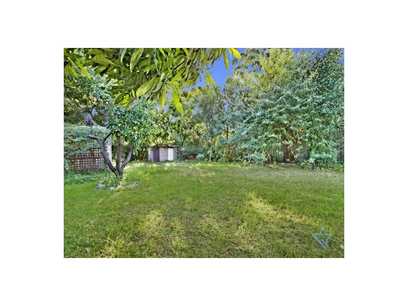 18 Bell Crescent, Fairfield NSW 2165