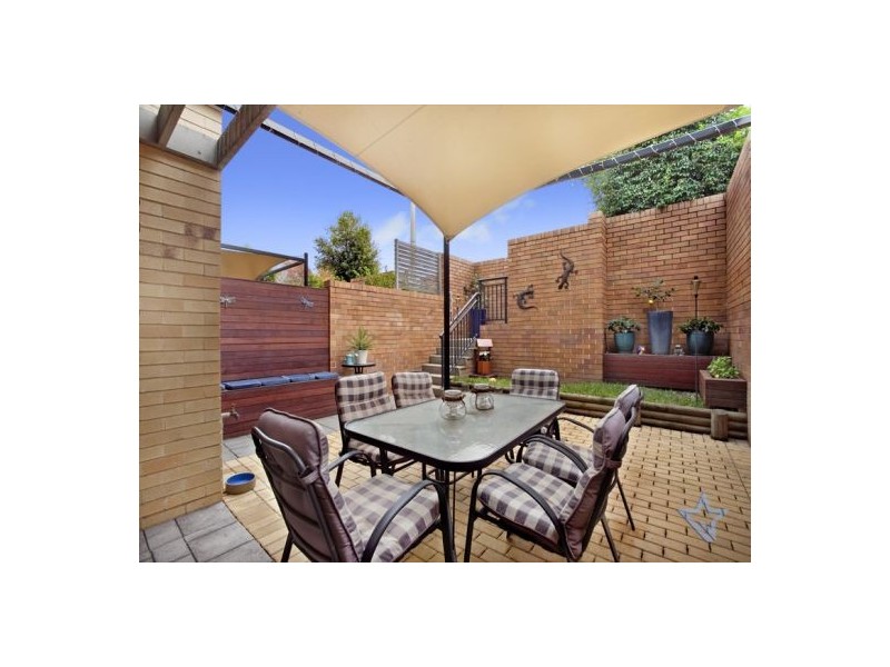 6/2 Charles Street, Carlingford NSW 2118