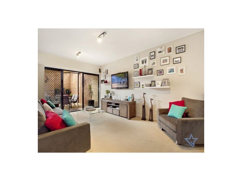 6/2 Charles Street, Carlingford NSW 2118