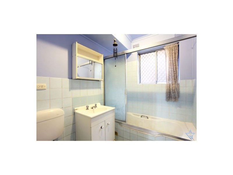 2/22 Helen Street, Westmead NSW 2145