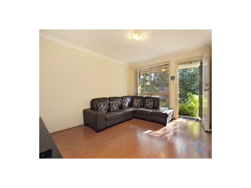 3/18 Belinda Place, Mays Hill NSW 2145