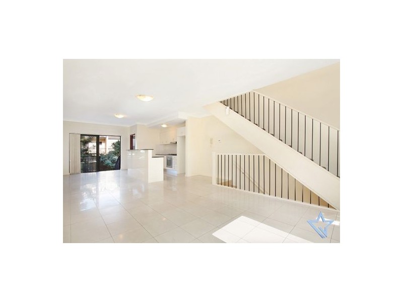 2/8-16 Virginia Street, Rosehill NSW 2142