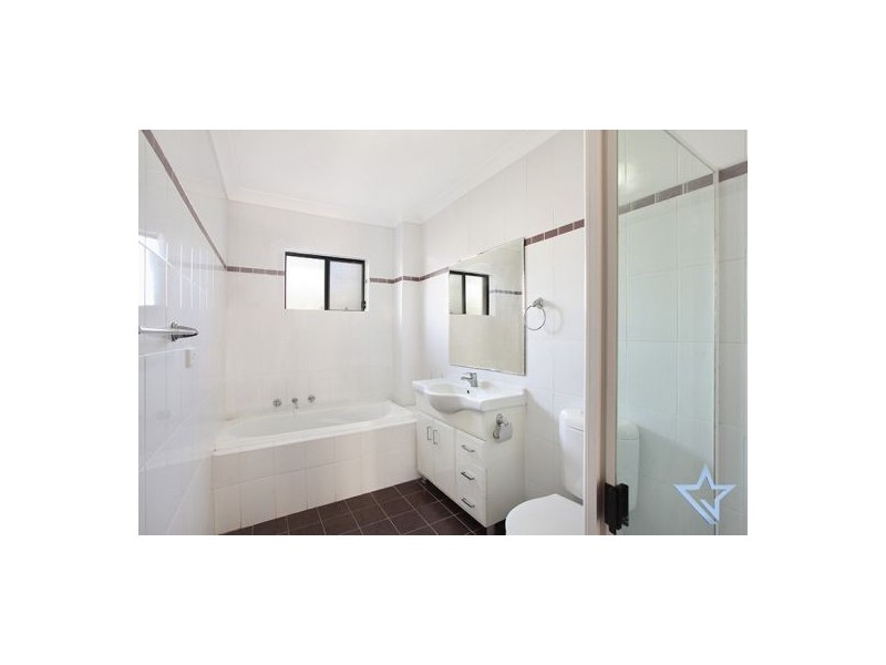 2/8-16 Virginia Street, Rosehill NSW 2142