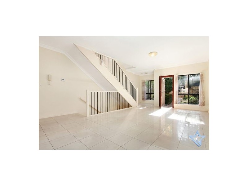 2/8-16 Virginia Street, Rosehill NSW 2142