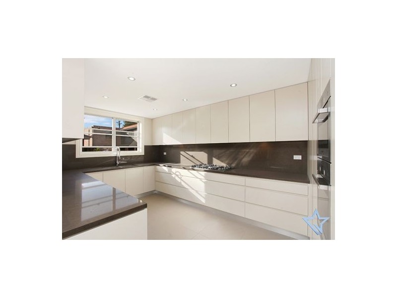 12 Saunders Street, North Parramatta NSW 2151