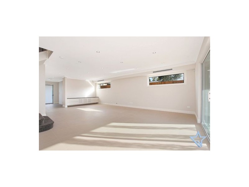 12 Saunders Street, North Parramatta NSW 2151