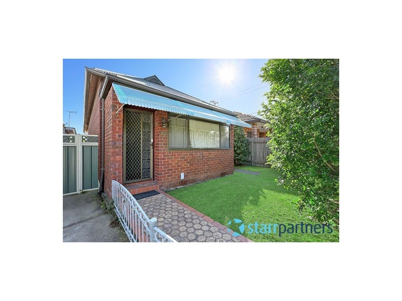 38 Alfred St, Granville NSW 2142