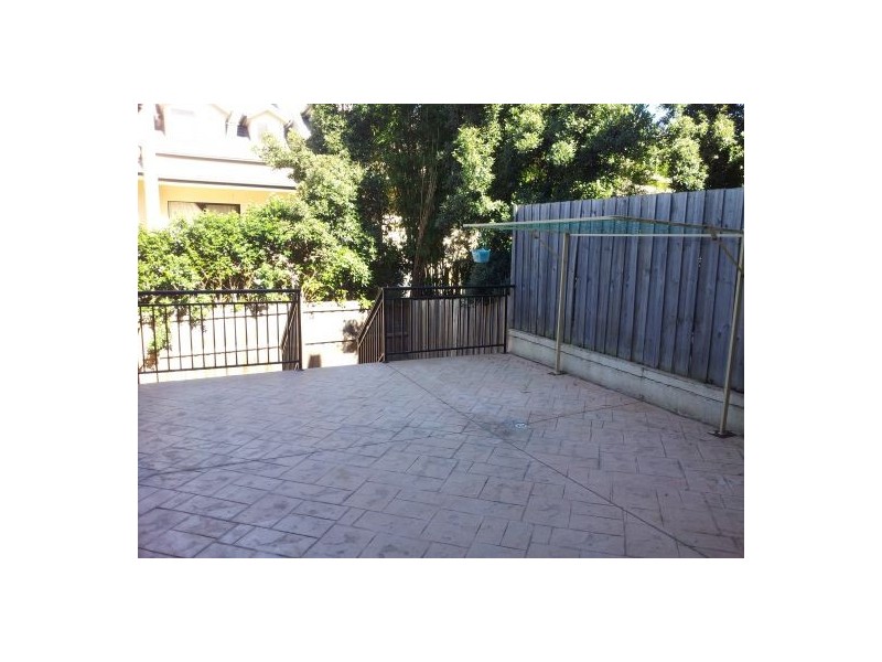 8/8-16 Virginia Street, Rosehill NSW 2142