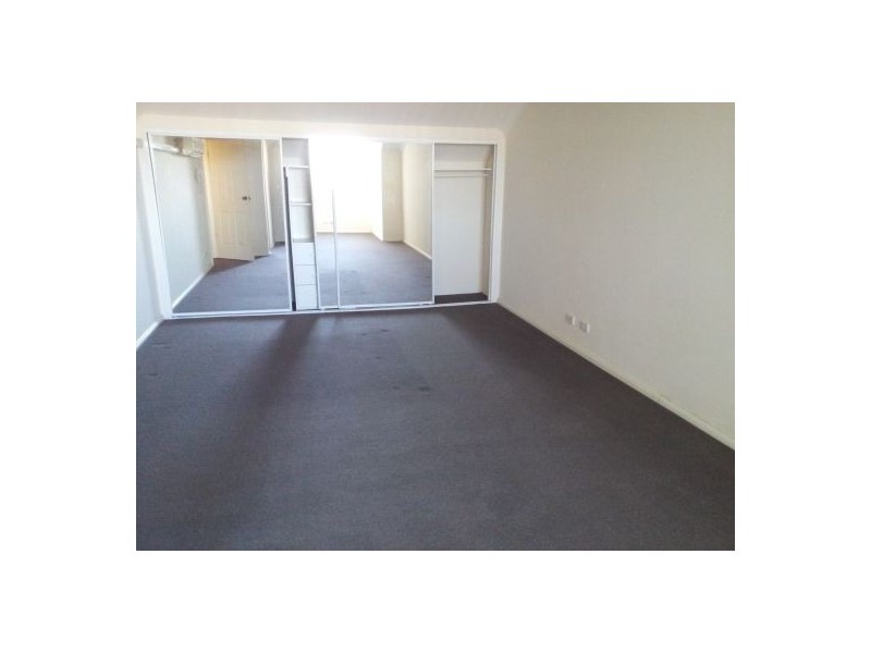 8/8-16 Virginia Street, Rosehill NSW 2142