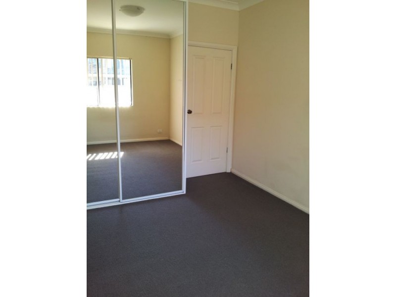 8/8-16 Virginia Street, Rosehill NSW 2142