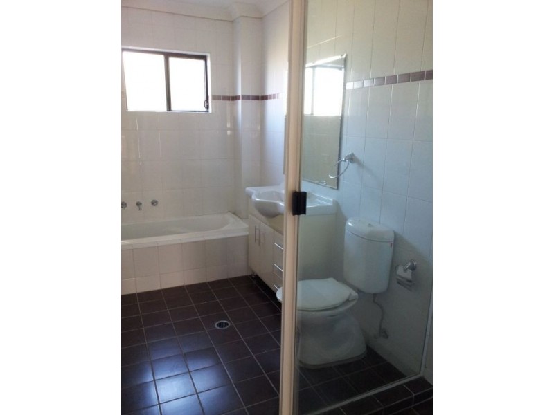 8/8-16 Virginia Street, Rosehill NSW 2142