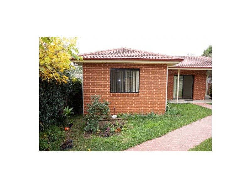 9 Anderson Street, Westmead NSW 2145