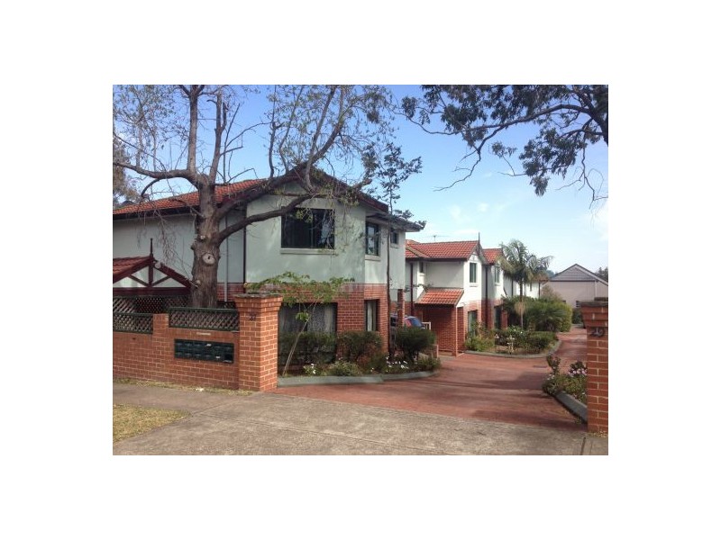 4/27 Brabyn Street, North Parramatta NSW 2151