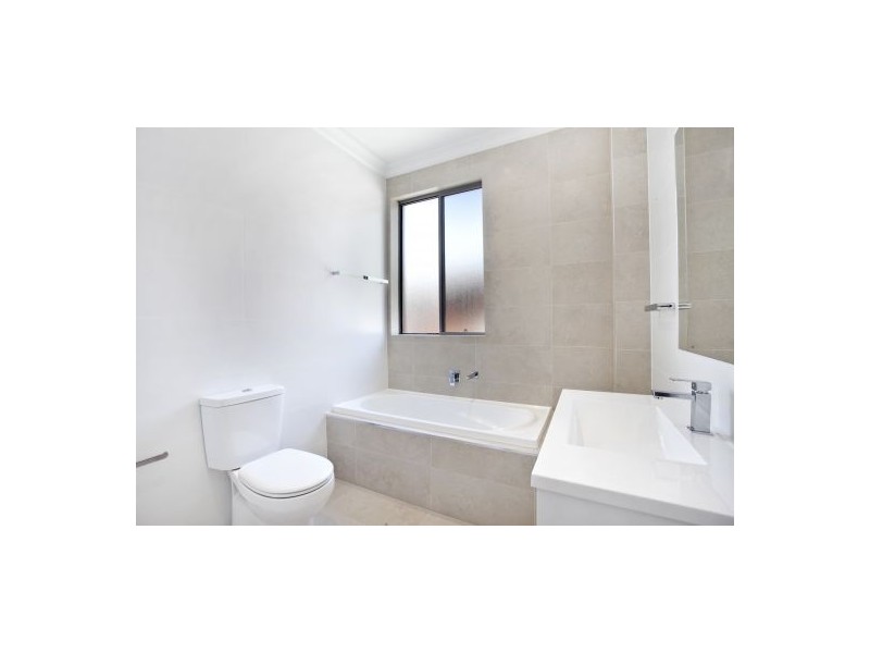 2/27 Stewart Street, Parramatta NSW 2150