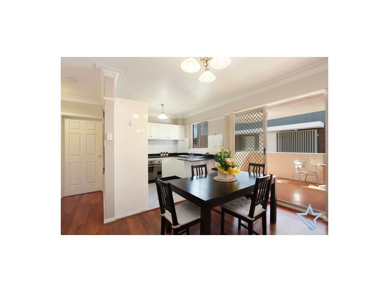 2/25 Stewart Street, Parramatta NSW 2150