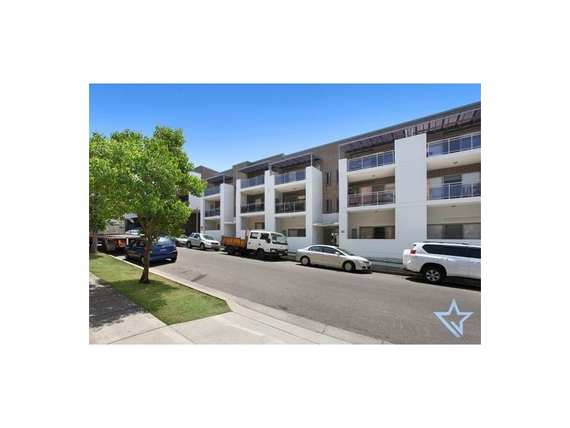 12/2 Howard Avenue, Northmead NSW 2152