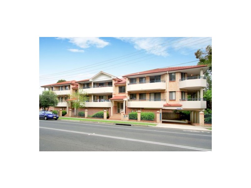 6/124 Good Street, Harris Park NSW 2150
