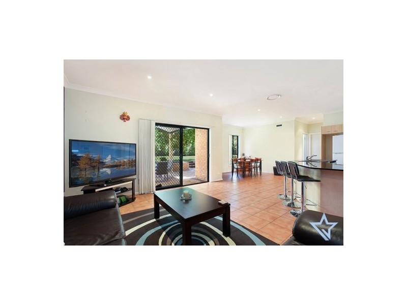 39 Centenary Avenue, Constitution Hill NSW 2145