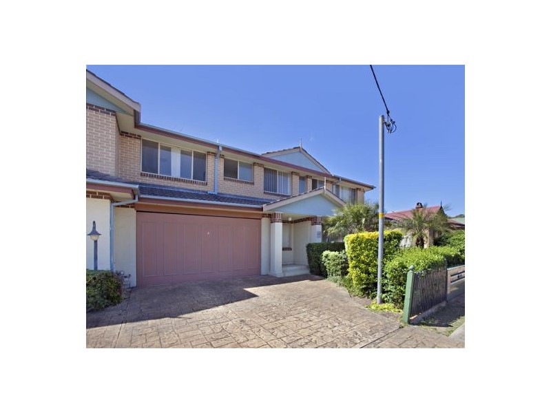 2/11-17 Banks Street, Mays Hill NSW 2145