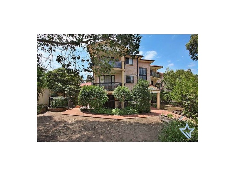 2/79-81 Railway Street, Granville NSW 2142