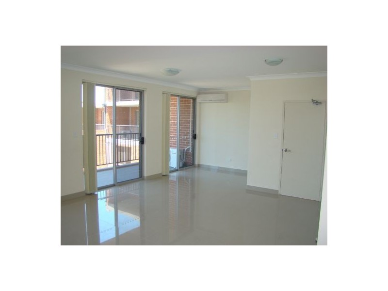 18/215-217 Woodville Road, Merrylands NSW 2160