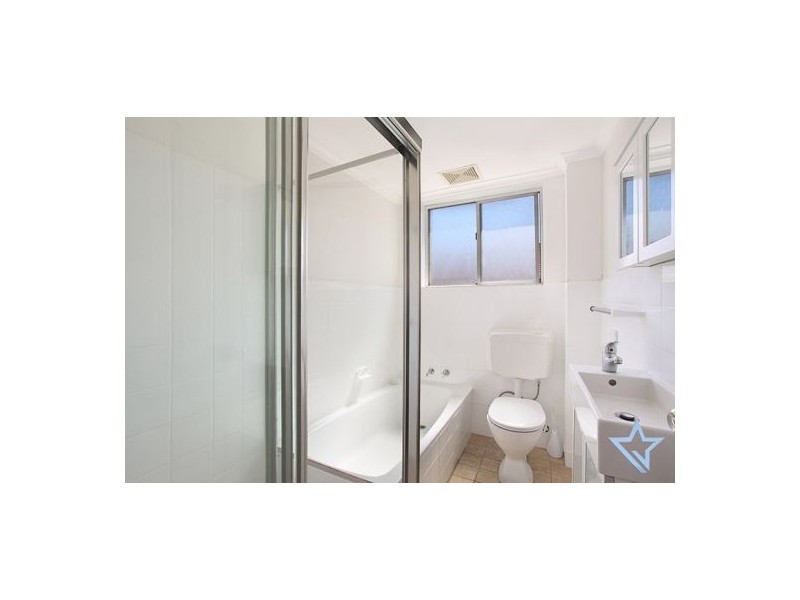 2/30 Allen Street, Harris Park NSW 2150