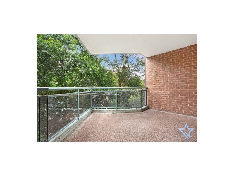 12/64 Fullagar Road, Wentworthville NSW 2145