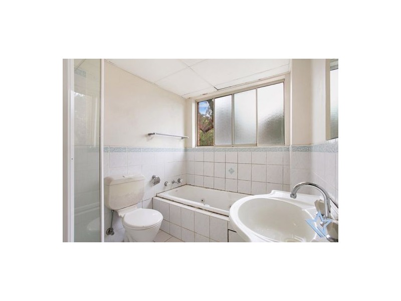 12/64 Fullagar Road, Wentworthville NSW 2145