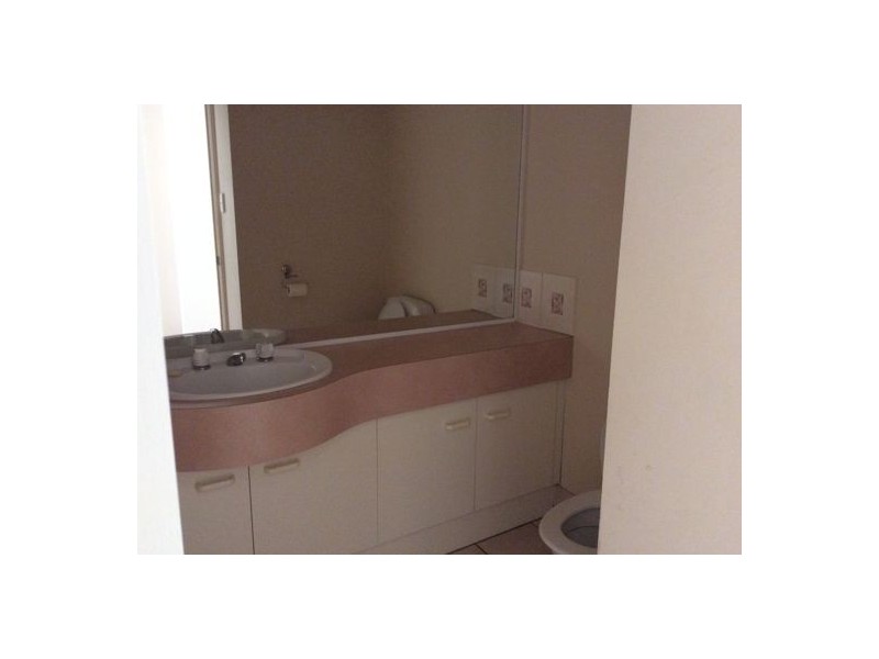 102 Lancaster Cct, Stretton QLD 4116