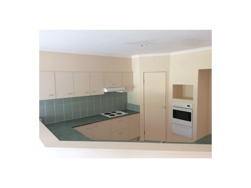 102 Lancaster Cct, Stretton QLD 4116