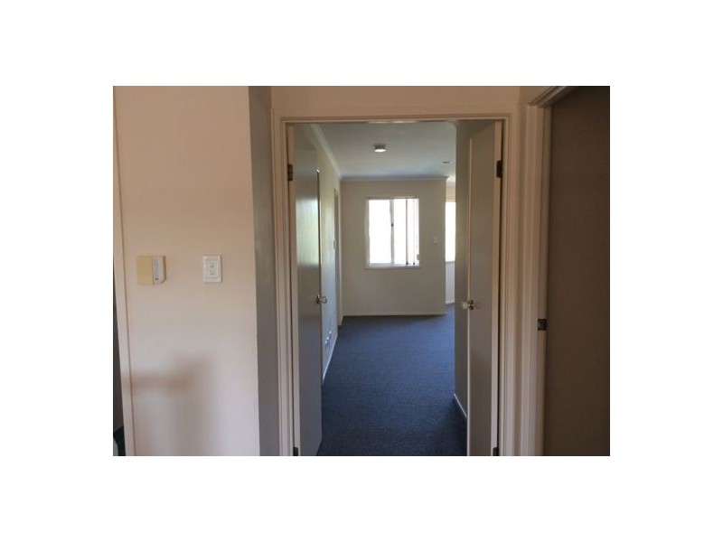 102 Lancaster Cct, Stretton QLD 4116