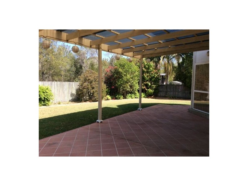 102 Lancaster Cct, Stretton QLD 4116