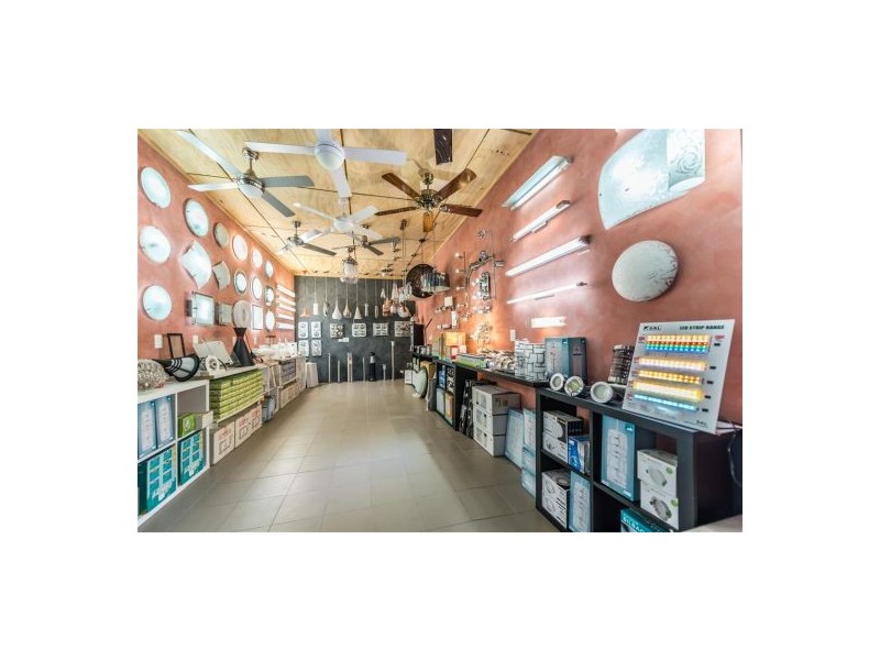 92 Holdsworth St, Coorparoo QLD 4151