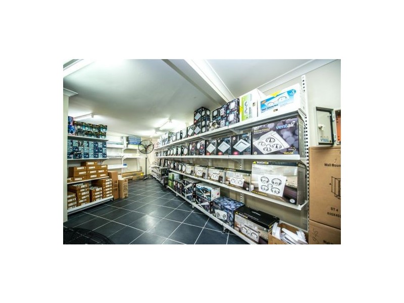 92 Holdsworth St, Coorparoo QLD 4151