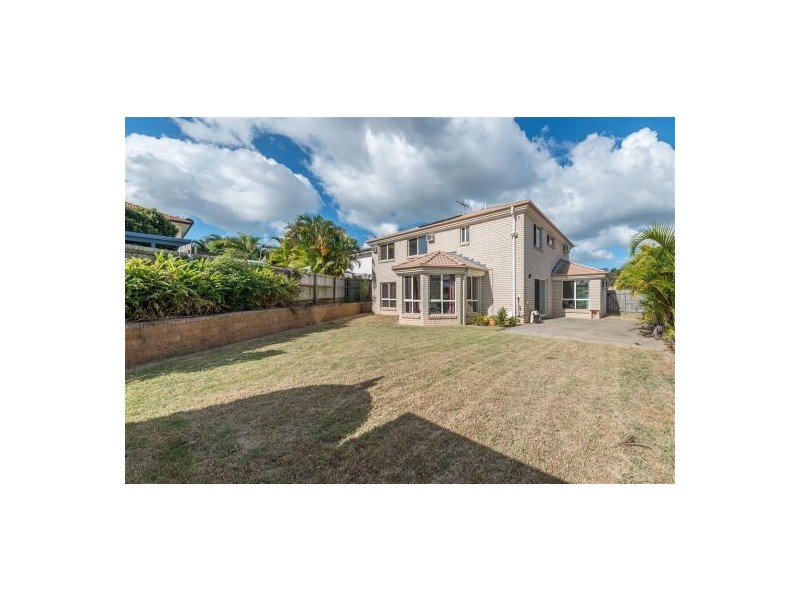 6 Clearmount Cr, Carindale QLD 4152