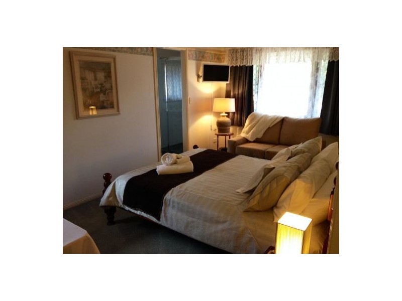 Eagle Heights QLD 4271